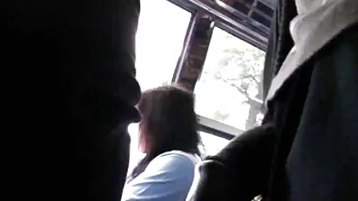 ប៍នសាក់ចាស់ទុំត្រូវបាន fucked យ៉ាងព្រៃផ្សៃដោយបូសុ