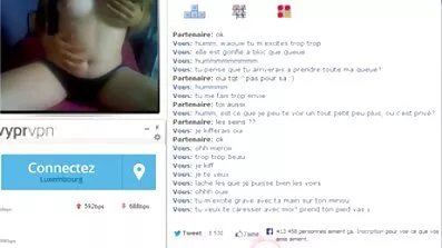 Brunette វ័យក្មេងបានបញ្ចប់ masturbating និង fucked រហូតដល់ cum