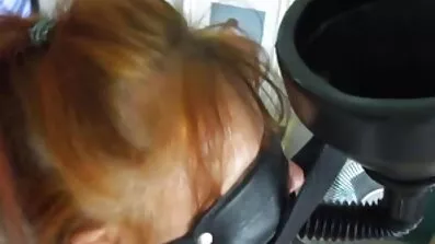 Timea គឺ Bella fucks រន្ធគូថជាមួយនឹងប្រដាប់ក្មេងលេងពណ៌ផ្កាឈូកថ្មីមួយ
