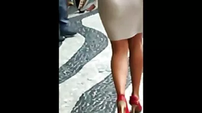 Ebony រុស្ស៊ីមាន brunette លិង្គធំ
